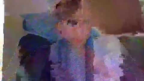 Snapshot of blondieblu89 chatting on January 7, 7:06 pm First Time College Boy online show from January 7, 7:06 pm