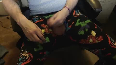 Snapshot of blondieblu89 chatting on February 8, 6:12 pm First Time College Boy online show from February 8, 6:12 pm