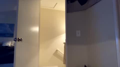 blue_cum_bunny123 online show from January 15, 3:32 am