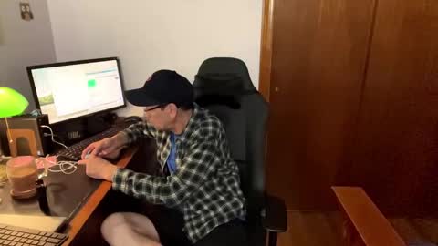 Snapshot of blue_meanie_13 chatting on September 14, 6:26 am Blue Meanie online show from September 14, 6:26 am