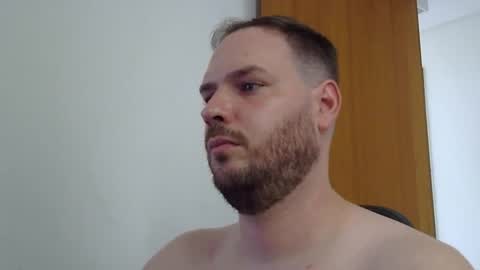 Snapshot of bluec2c chatting on October 15, 6:26 pm Blue online show from October 15, 6:26 pm