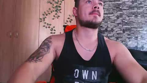 Snapshot of blueeyeboy0 chatting on September 26, 6:55 am blueeyeboy0 online show from September 26, 6:55 am