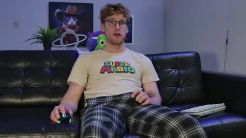 blueeyedtallguy online show from October 25, 9:49 pm