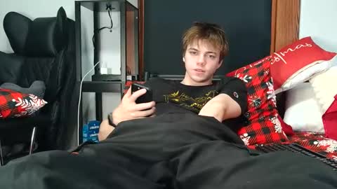 bobby72738 online show from November 10, 3:44 am