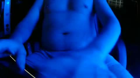 Bowerboi1217 online show from April 3, 6:15 pm