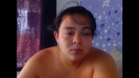 boy_king18 online show from October 5, 8:13 pm