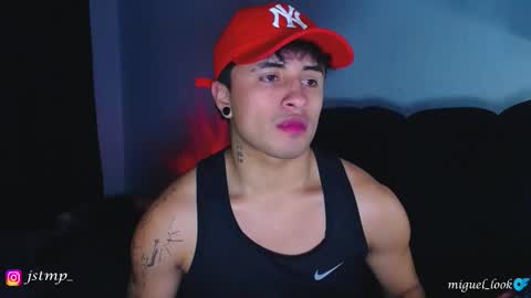 boy_nauthy online show from October 3, 10:09 am