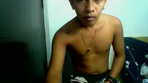 boyax16 online show from December 10, 6:49 pm