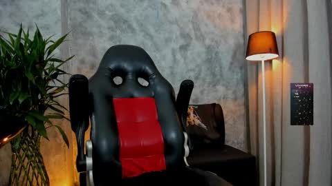 boyc02_ online show from November 23, 10:43 pm