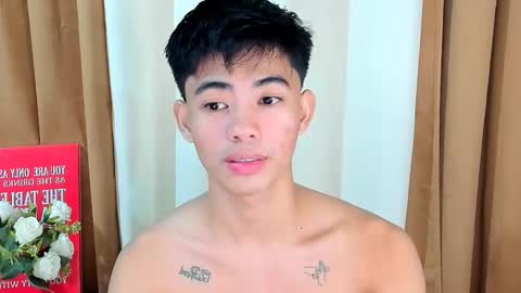 HI IM JAMES DONT FORGET GIVE ME THUMBS UP AND JOIN TO MY FANCLUB online show from November 27, 6:11 pm