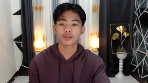 HI IM JAMES DONT FORGET GIVE ME THUMBS UP AND JOIN TO MY FANCLUB online show from January 4, 5:16 pm