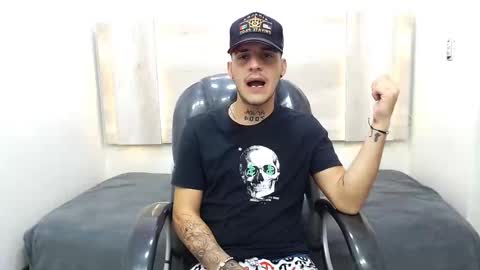 MAX online show from February 1, 2:16 am