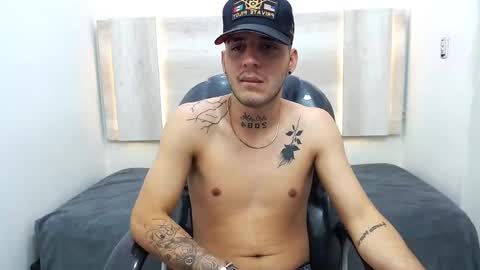 MAX online show from February 2, 1:23 am