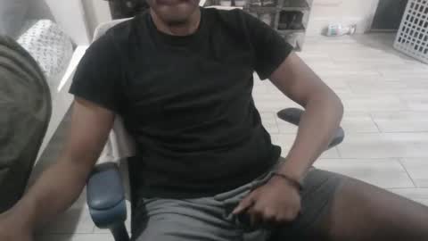 bquen400 online show from March 22, 11:21 pm