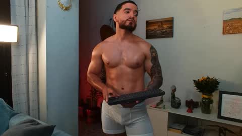 Bradley Martinez online show from October 1, 12:25 am