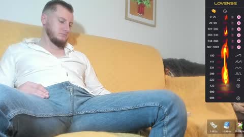 Snapshot of bradryder__ chatting on December 14, 11:07 am Call me Alex online show from December 14, 11:07 am