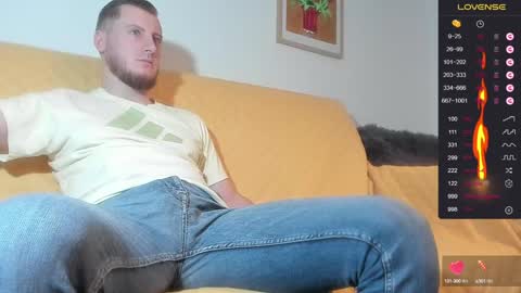 Snapshot of bradryder__ chatting on December 6, 9:54 am Call me Alex online show from December 6, 9:54 am
