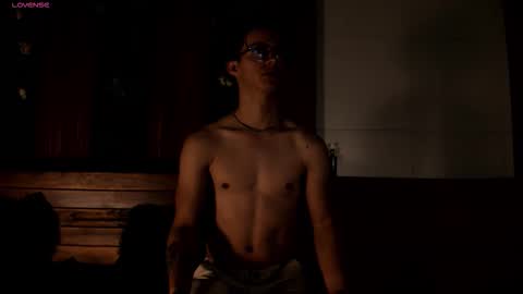 brandon_starkk online show from December 18, 11:39 am