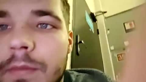 Snapshot of brandon_white_3 chatting on December 12, 12:12 pm Brandon online show from December 12, 12:12 pm