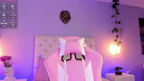   online show from March 3, 12:32 pm