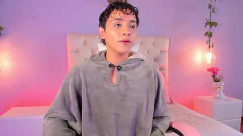   online show from January 7, 12:59 pm