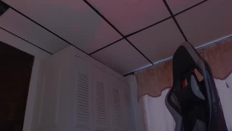 brasi_ online show from December 18, 5:31 pm