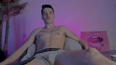 Johny Bravo online show from January 6, 8:07 pm