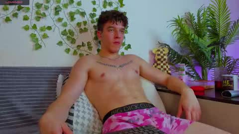 Johny Bravo online show from October 1, 8:24 pm