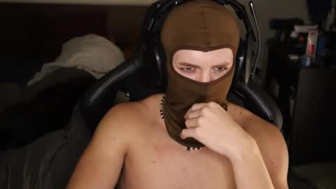 brentonverde online show from December 5, 10:39 pm