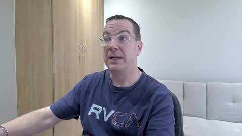 Brett online show from September 15, 2:40 pm