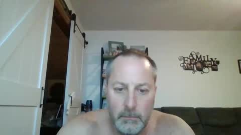 hey online show from November 6, 11:19 pm