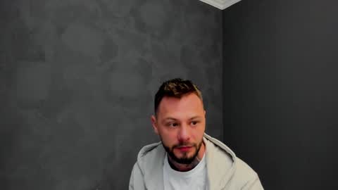 Brian online show from December 11, 6:48 am