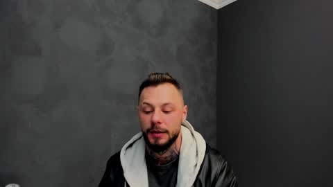 Brian online show from December 28, 6:28 am