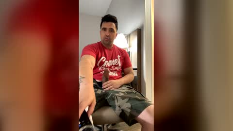 PineApple online show from February 23, 3:57 pm