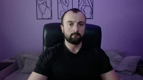 brindlefly69 online show from April 21, 10:32 am