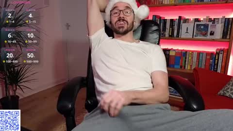 Snapshot of britishpoet chatting on December 18, 1:02 pm Callum online show from December 18, 1:02 pm