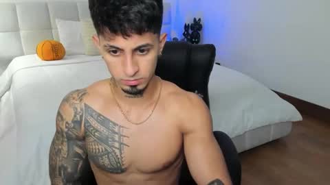 Snapshot of brody_dallas1 chatting on October 23, 2:48 am brody_dallas1 online show from October 23, 2:48 am