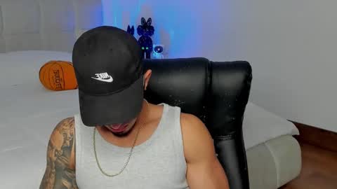 brody_dallas1 online show from April 9, 2:31 am