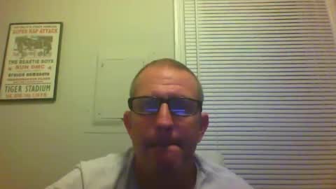 brodyb545755 online show from April 2, 3:26 am