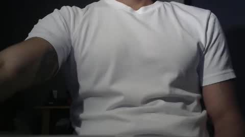 brokelee30 online show from December 19, 5:59 am