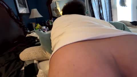 brownbootie1 online show from January 13, 8:46 pm