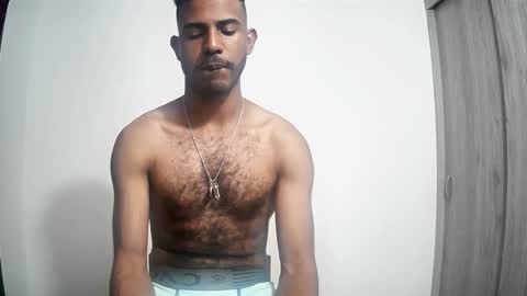 bruce_1111 online show from December 20, 8:49 pm