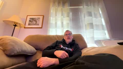 Bruce online show from February 11, 3:18 pm