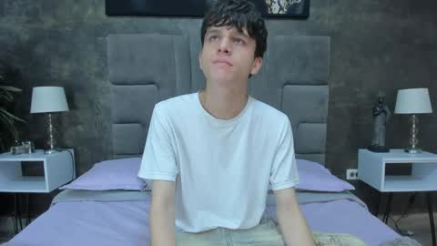 Bruce Hans online show from April 18, 11:44 am