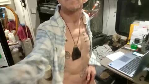 Steve... aka SkinnieDippin aka TimberTramp online show from March 16, 4:41 am