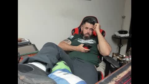 BRUTALMASTER1983 online show from December 23, 5:27 am