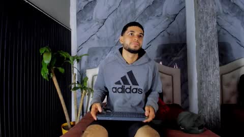 bry_dalton online show from November 14, 4:48 am