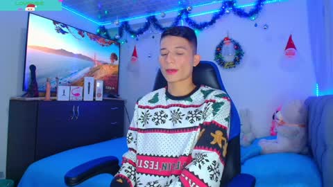 BRYAM INDEPENDENT MODEL online show from December 3, 12:22 am