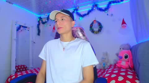 BRYAM INDEPENDENT MODEL online show from December 26, 12:46 am