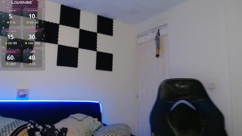 bryamado online show from September 19, 9:10 am